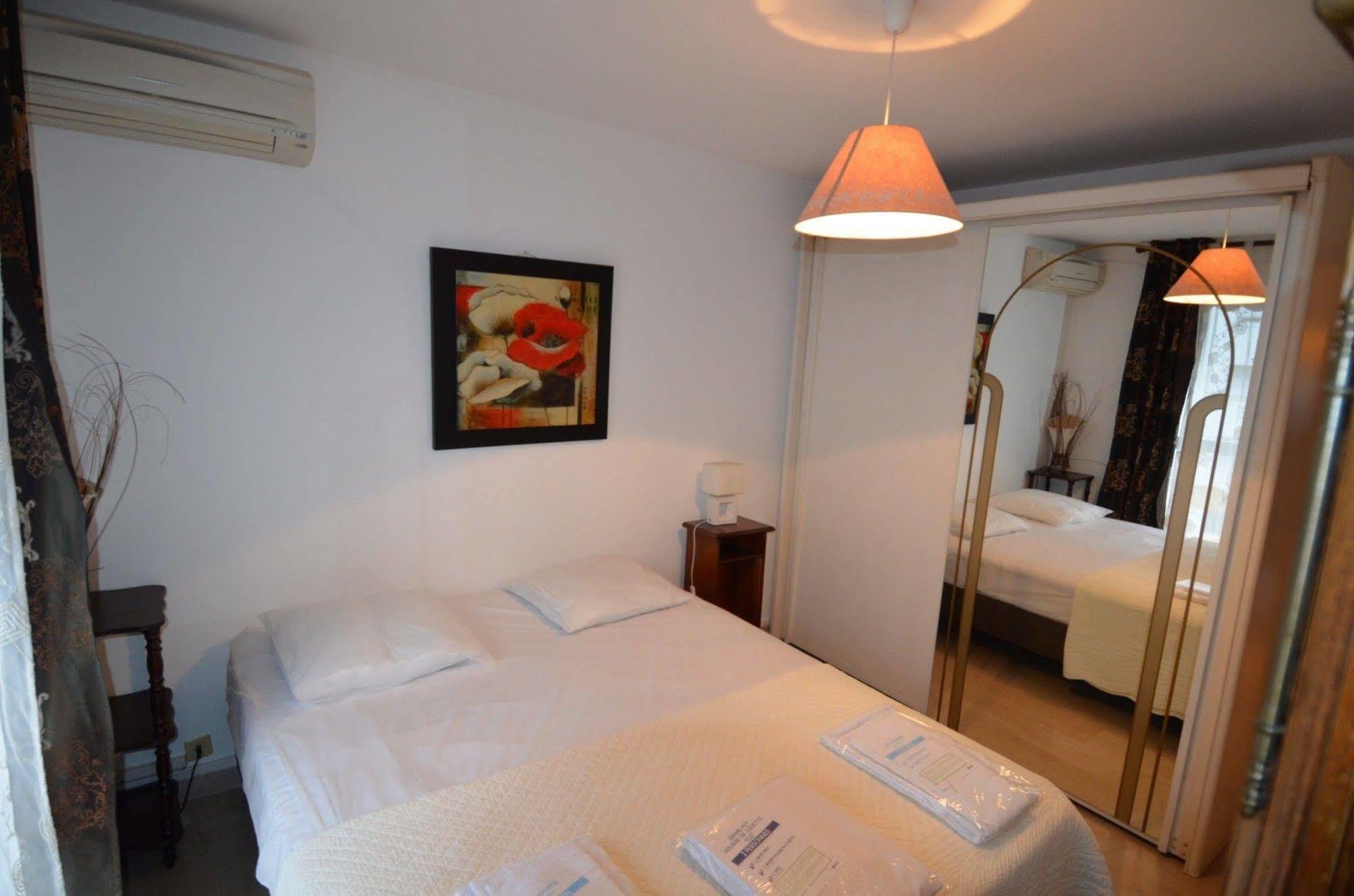 Appartement 6 Personnes Avec Terrasse Le Port Nicea Zewnętrze zdjęcie